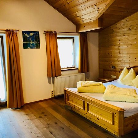 Speckstube Eggerhof Vila Braies  Exterior foto